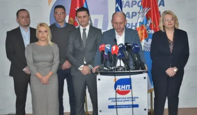 Vladu okrznuli, Podgoricu oborili, Mandića zamislili