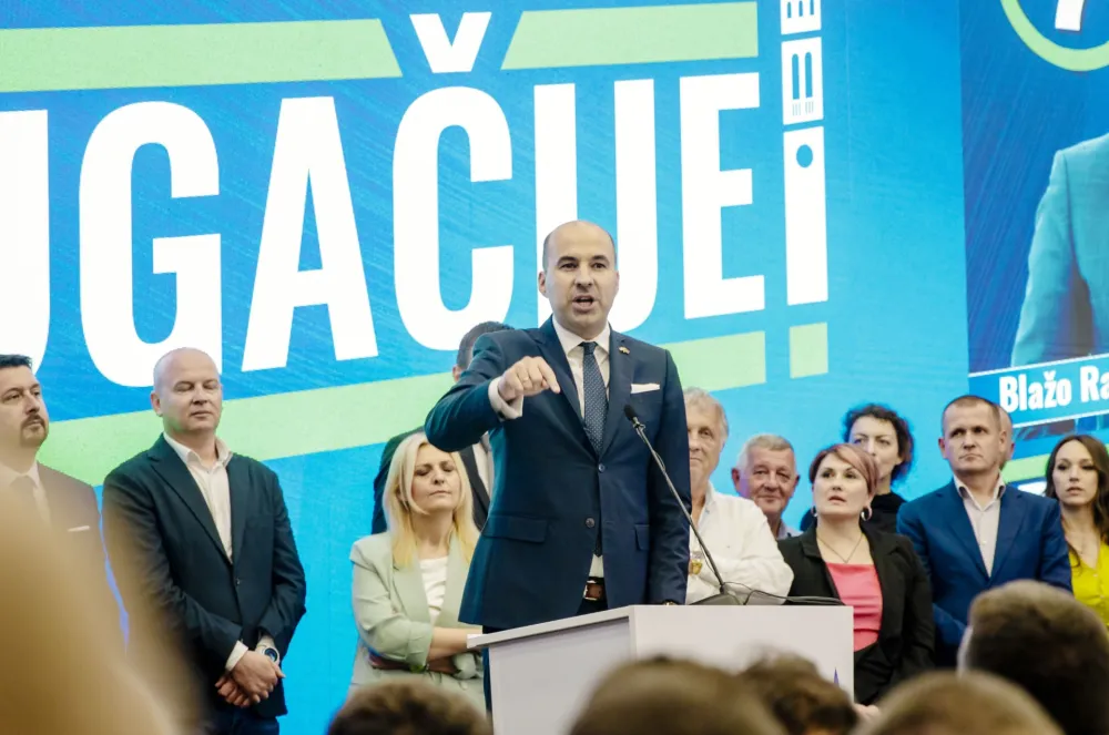 Rađenović: Spriječili smo&nbsp;suludnu ideju&nbsp;da se grade stanovi za tržiste na Slovenskoj plaži i u Miločerskom parku