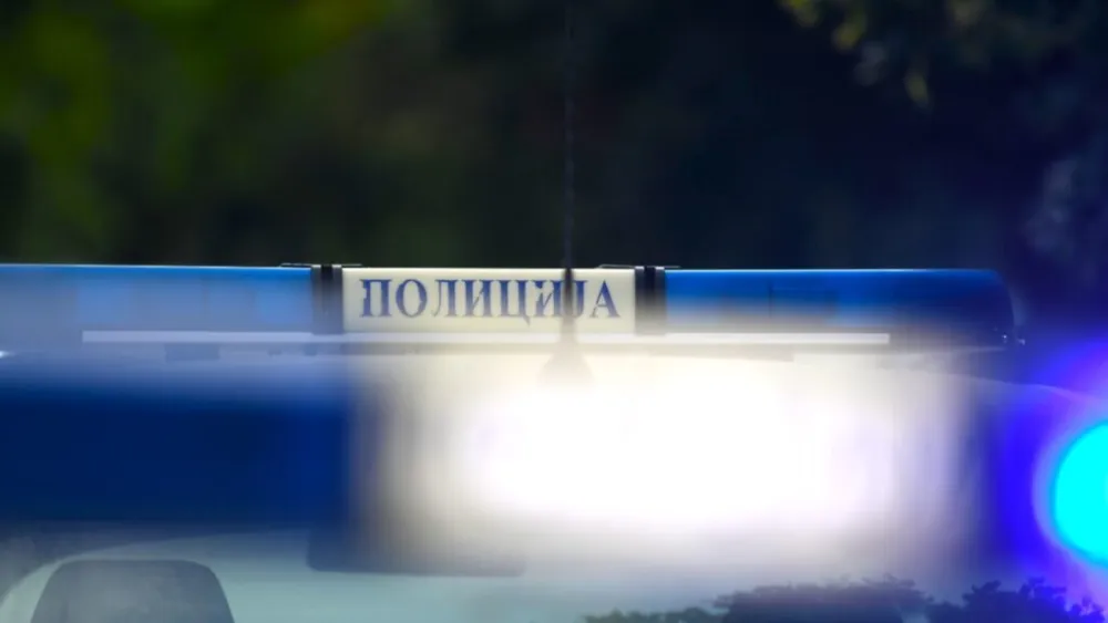 Beograd: Saslu&scaron;an državljanin Crne Gore, osumnjičen da je preru&scaron;en u dostavljača pucao na vratima stana