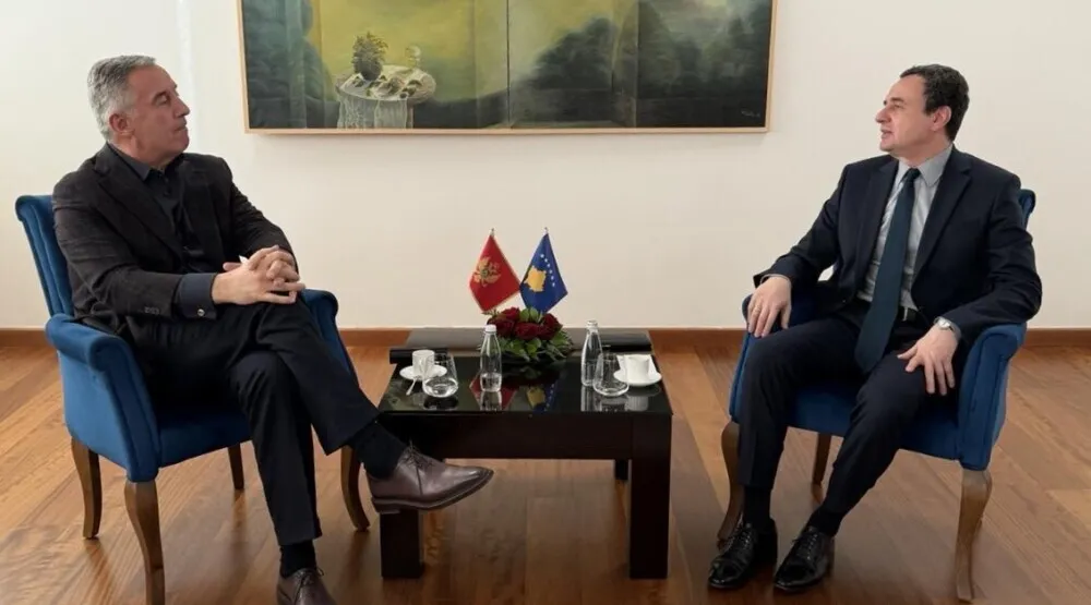 Đukanović u Pri&scaron;tini s Kurtijem, čestitao mu izbornu pobjedu