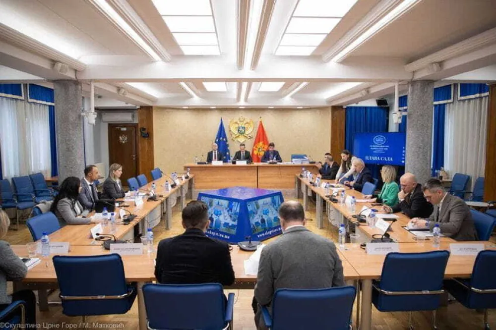 (VIDEO) Đeljo&scaron;aj: Vlada po&scaron;tuje odluku Ustavnog suda o neradnoj nedjelji, dijalogom doći do rje&scaron;enja