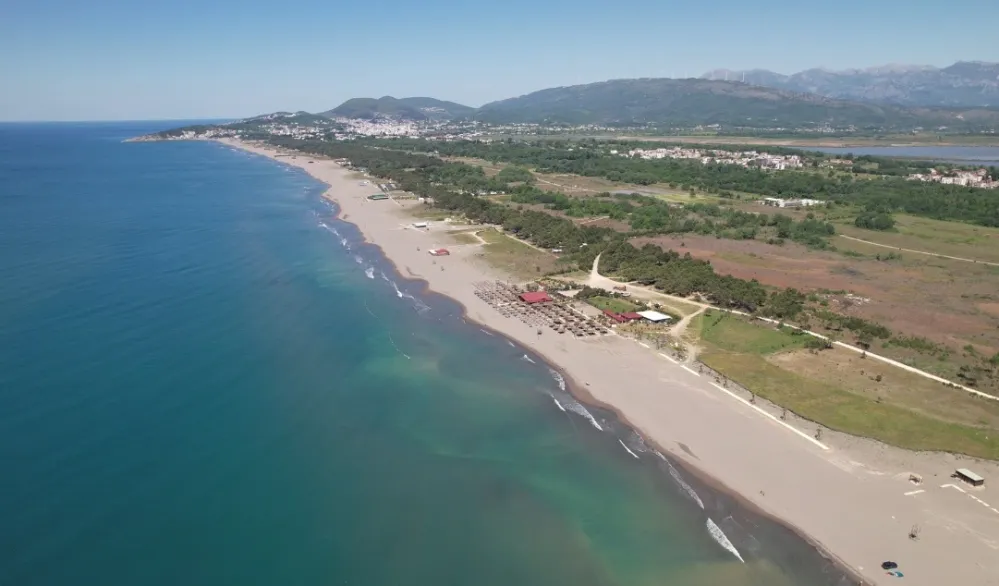Alabar i dalje cilja Veliku plažu