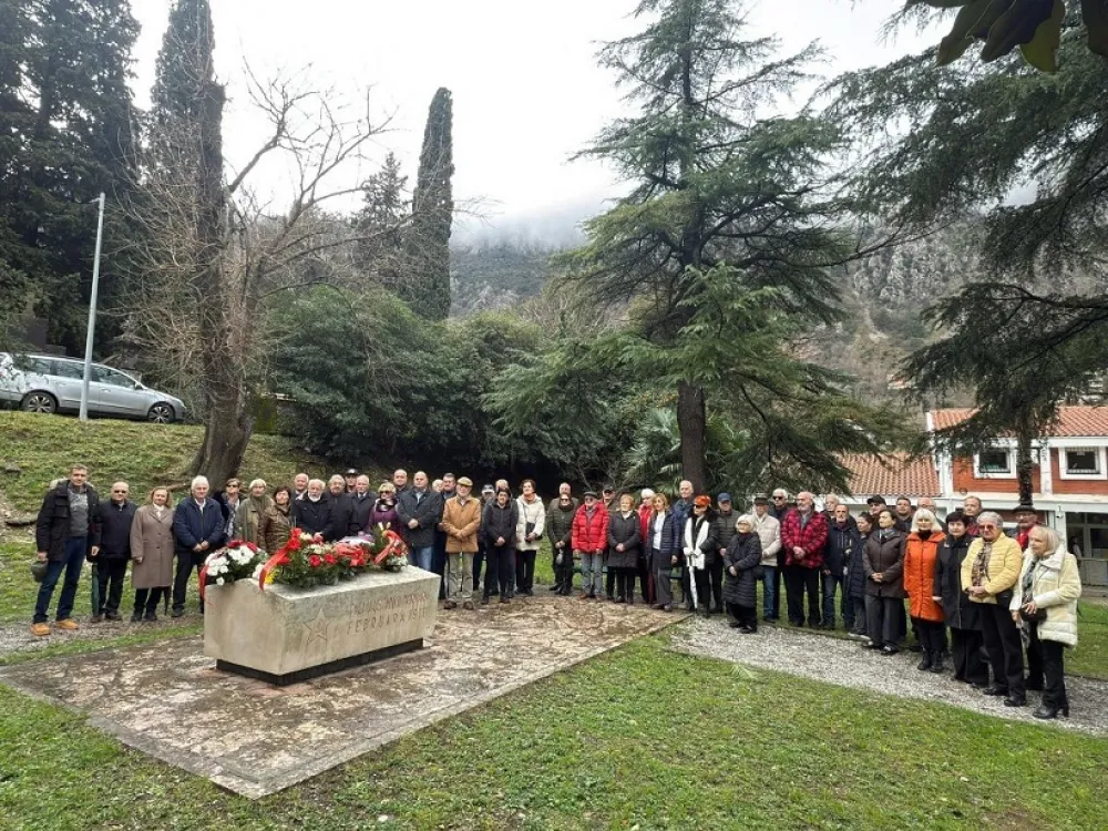 Polaganjem vijenaca obilježena 108. godi&scaron;njica pobune mornara: Boka pamti svoje heroje
