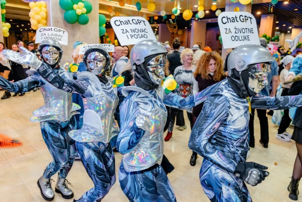 "Chat GPT&ldquo; i &bdquo;Ko će gledat ove jade&ldquo; pobjednici maskenbala 57. Praznika mimoze