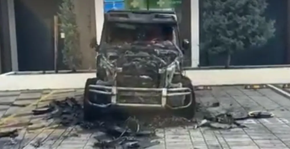 zapaljen automobil jutjubera Bake Praseta