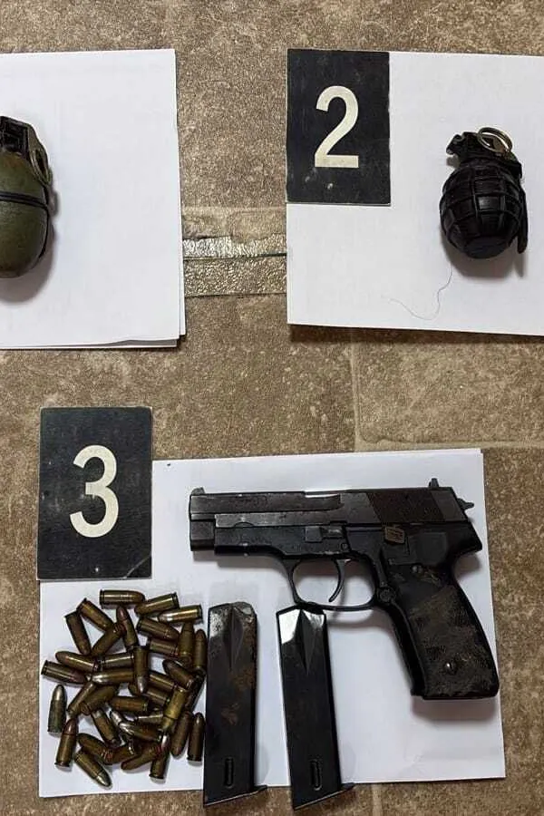 Uhap&scaron;ena Ulcinjanka: U kući pronađene bombe i pi&scaron;tolj sa bru&scaron;enim serijskim brojem