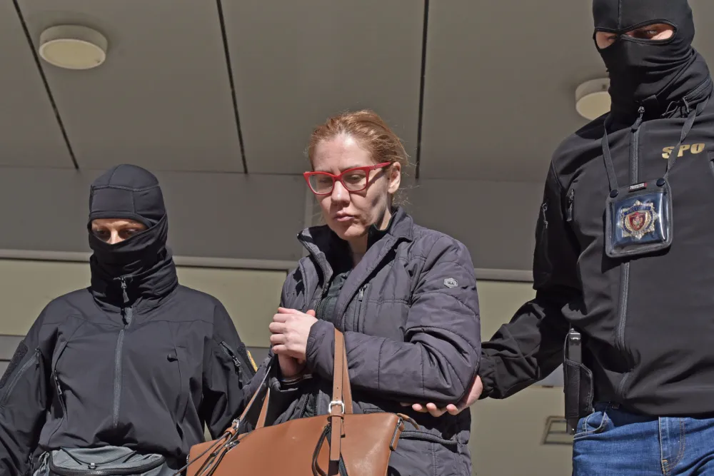 Bratić privedena u Vi&scaron;i sud: Sudija odlučuje da li će se braniti iz pritvora ili sa slobode