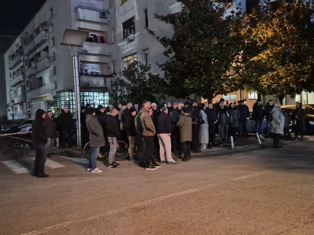 Ujedinjena Crna Gora odlaže protest, Bratić će se braniti sa slobode