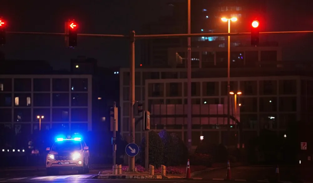 (VIDEO) Pogođen američki konzulat u Dubaiju, izbio požar