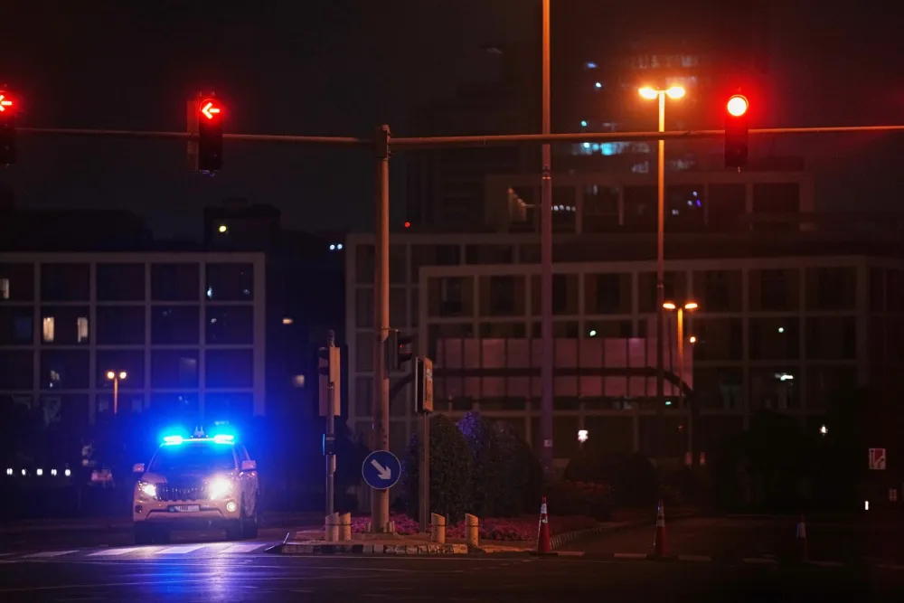(VIDEO) Pogođen američki konzulat u Dubaiju, izbio požar