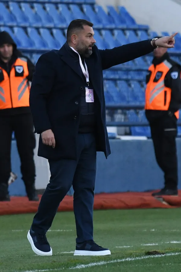 Dejan Jelenić