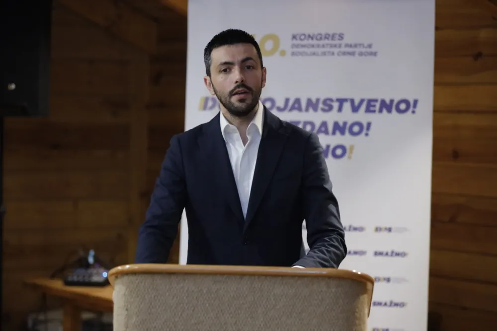 Živković: Poslanici DPS koji pokrivaju funkcije u Skup&scaron;tini podnijeće ostavke ako se izglasaju zakoni o ANB i MUP