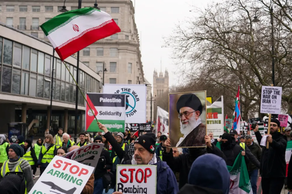 Hiljade demonstranata u Londonu protiv rata SAD i Izraela protiv Irana