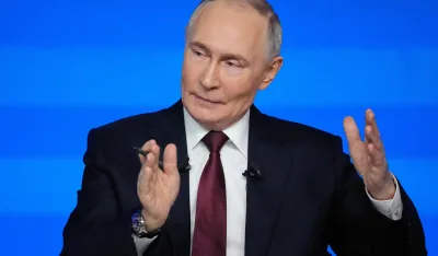 (VIDEO) Kremlj objavio "problematičan" snimak Putina pa ga uklonio u roku od četiri minuta