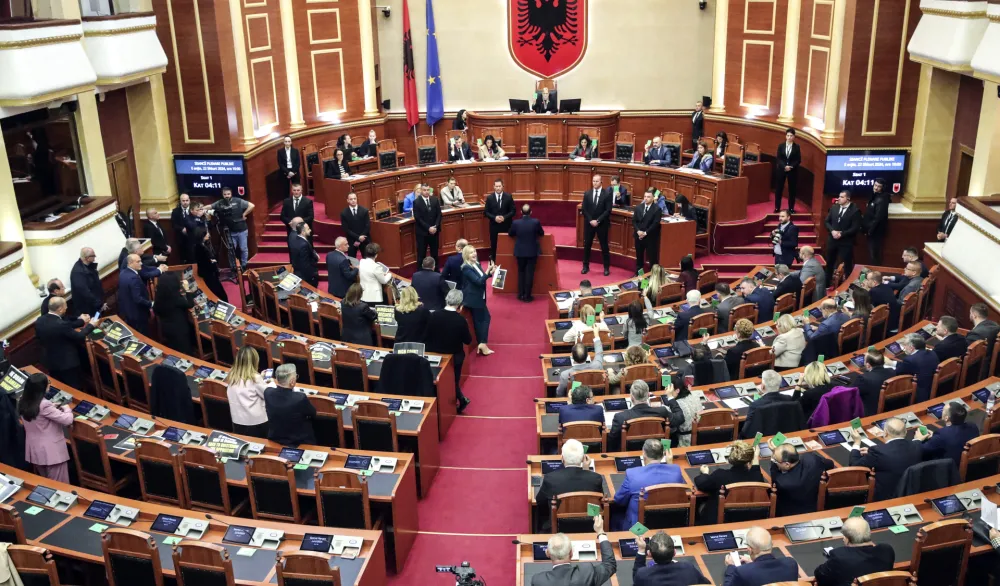 Sajber napad u Albaniji: Hakeri tvrde da imaju prepisku poslanika