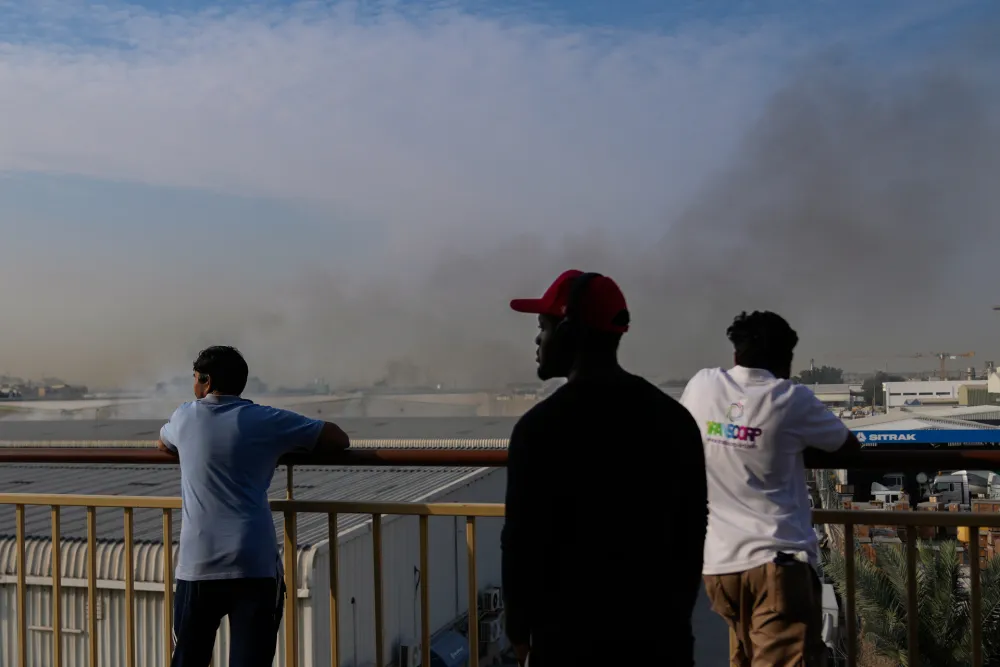 (VIDEO) Eksplozije u Dubaiju, crni dim prekrio dio grada
