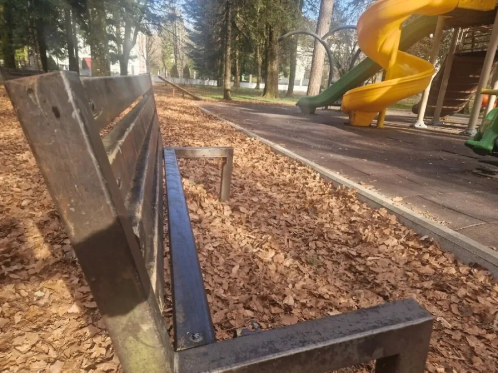 &Scaron;teta od vandalizma na cetinjskim igrali&scaron;tima preko 100.000 eura
