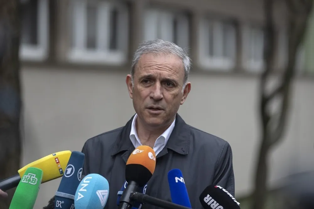 Pono&scaron;: Stanje popune Vojske Srbije očajno, Vučić podatke drži u tajnosti