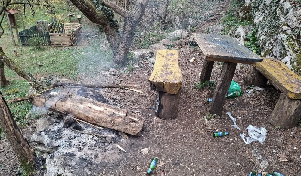 Nik&scaron;ićko odmarali&scaron;te ponovo na meti vandala: Ru&scaron;ilački pohod na Eko park Blace