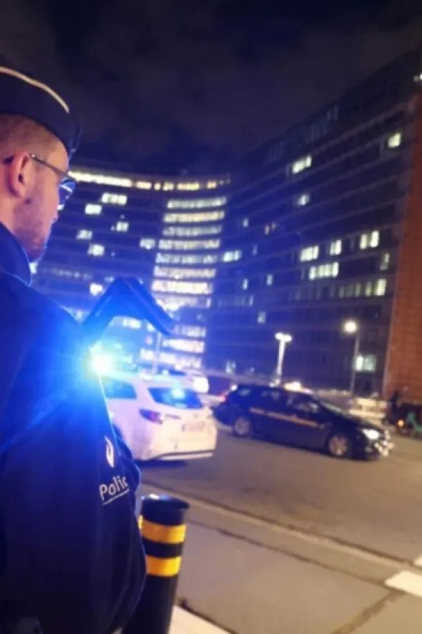 (VIDEO) Metro i željeznica bili pod opsadom: Pronađeni sumnjivi paketi