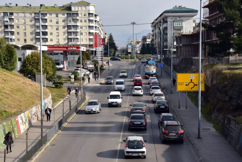 Automobile starije od 20 godina vozi skoro 75.000 građana