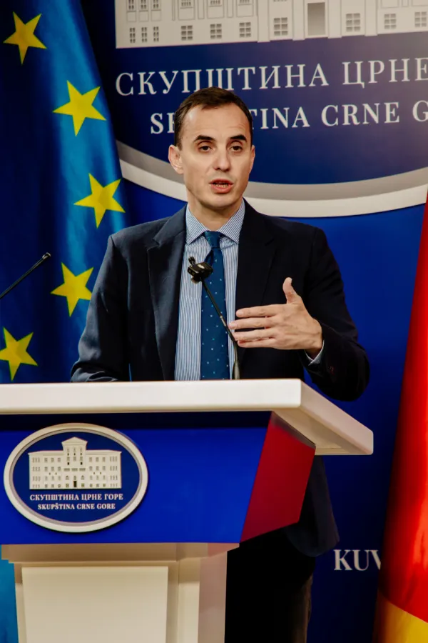 Konatar: Na korak smo do povećanja penzija za 40 eura, sad zavisi od Vlade i poslanika većine