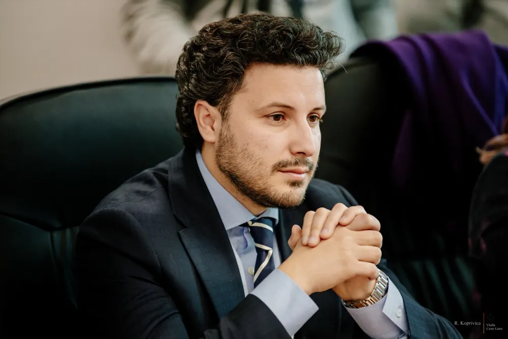 Abazović sjutra&nbsp;prezentuje &scaron;emu firmi, institucija i pojedinaca povezanih sa "Možurom"