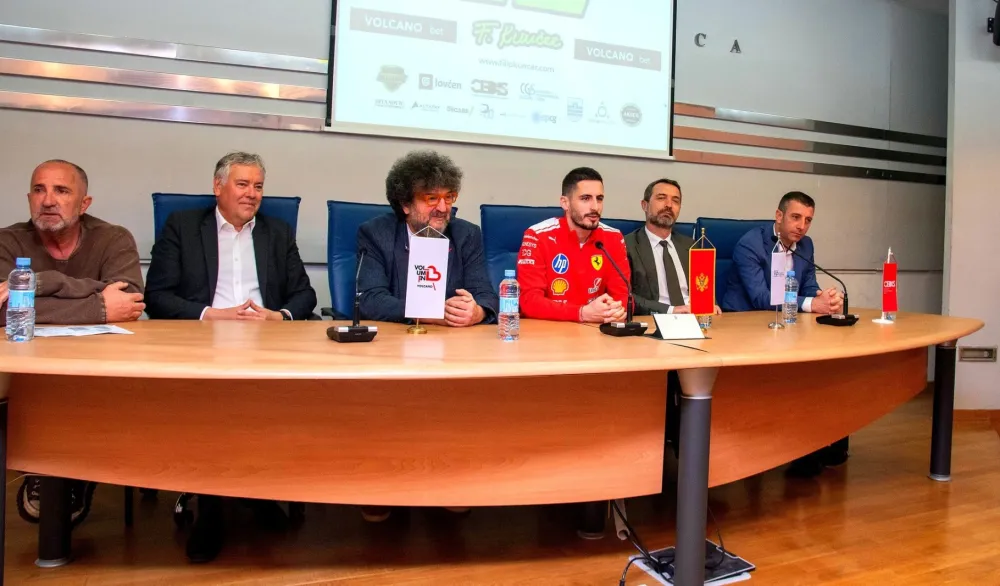 Sa konferencije za novinare