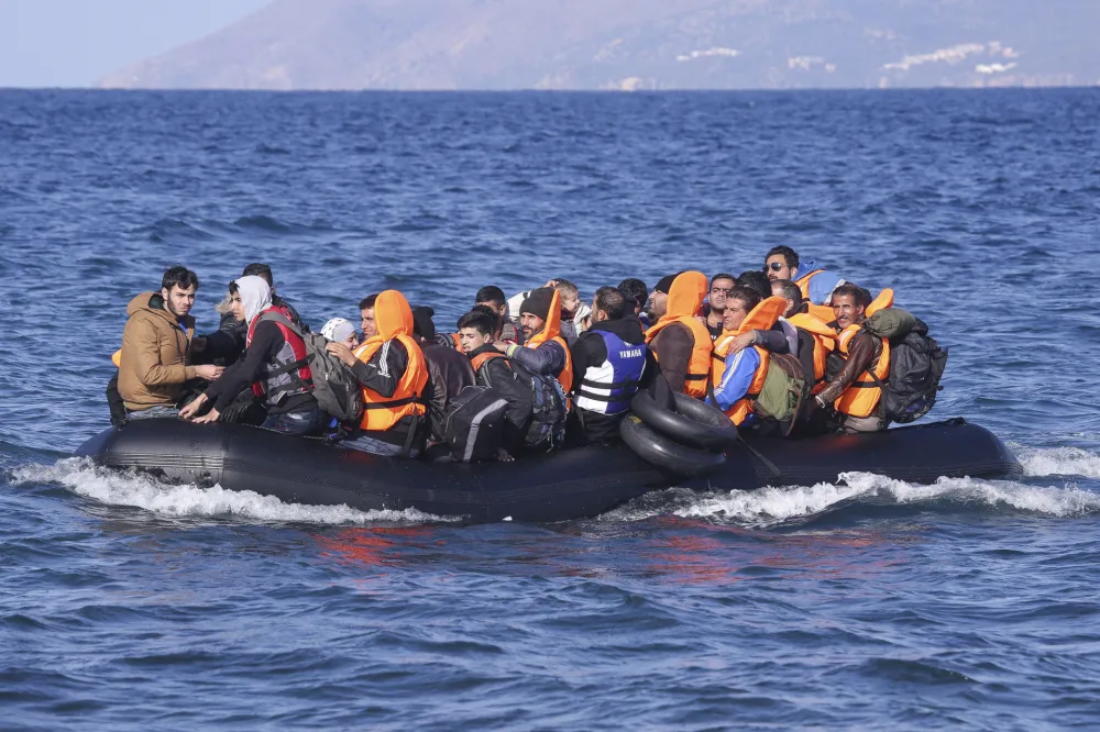 Prevrnuo se čamac sa migrantima kod turske obale, 18 mrtvih