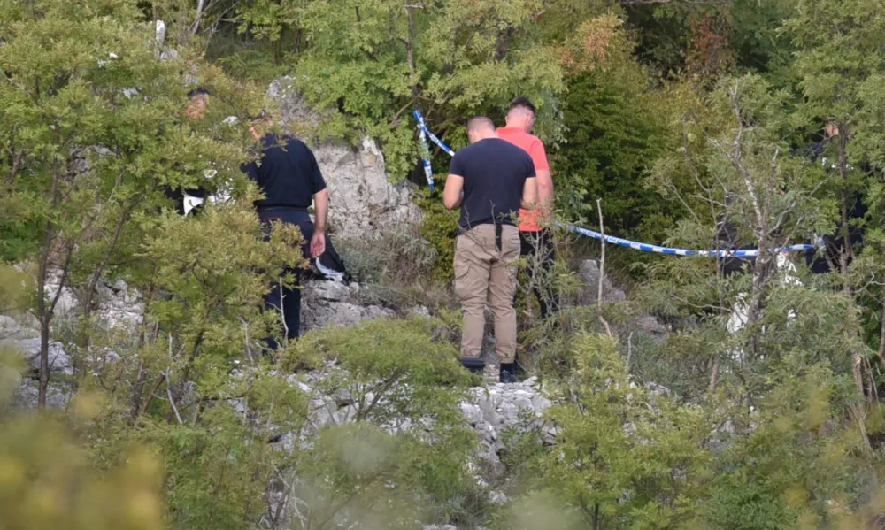 Sagovornici "Dana" ukazuju: Bjegunci ubijaju i &scaron;alju snimke, "u bjekstvu'' i spomenik