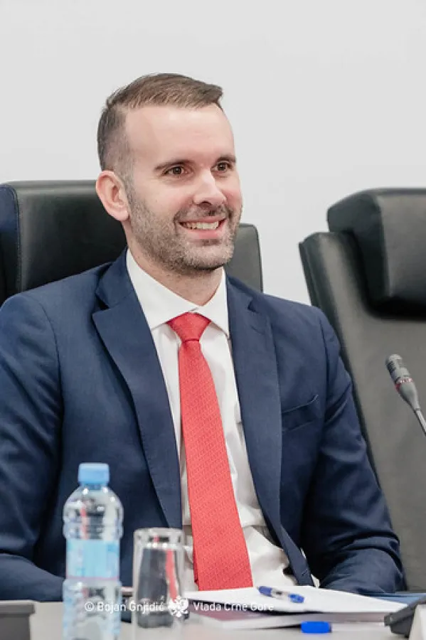 Spajić na računima ima 67.000, vrijednost kriptovaluta krije