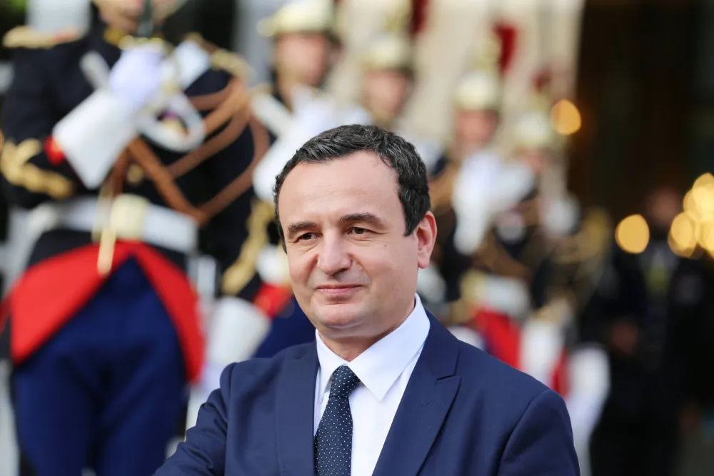 Kurti tvrdi: Kremlj ima kancelariju u okviru Ministarstva odbrane Srbije