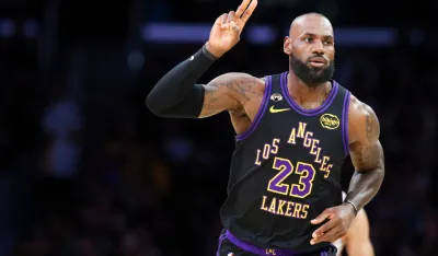 Nagetsi gaze i bez Jokića, Lebron ispisao istoriju