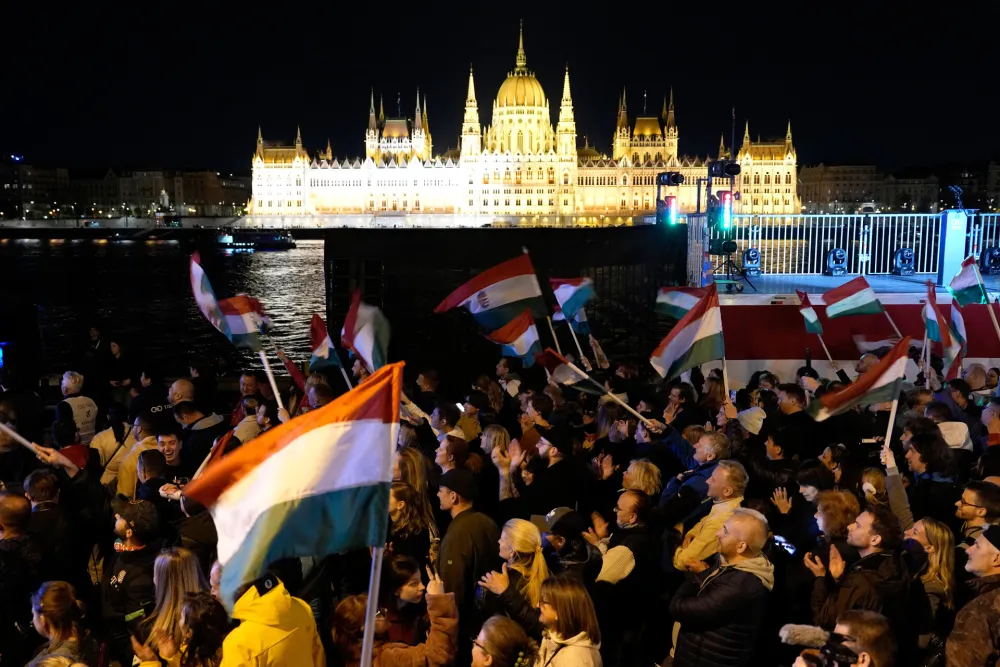 Izbori u Mađarskoj: Stranka Petera Mađara ubjedljivo vodi, Orban priznao poraz