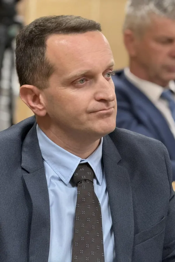 Đuričković Čarapiću: Isti ste &bdquo;mindset&ldquo; kao Orban
