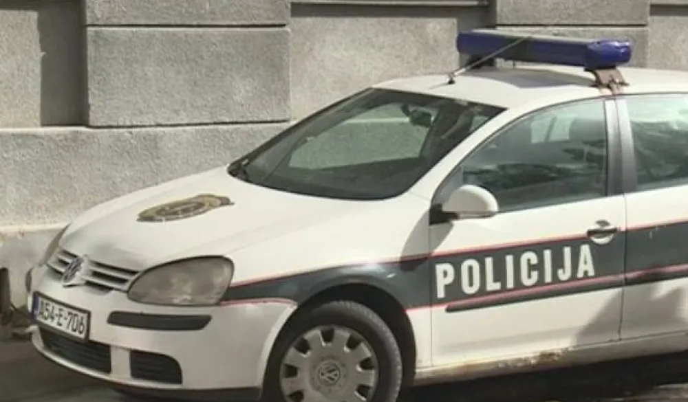 Užas na Dobrinji: Ubili mu&scaron;karca, pa bacili tijelo sa zgrade da izgleda kao samoubistvo, uhap&scaron;ene tri osobe
