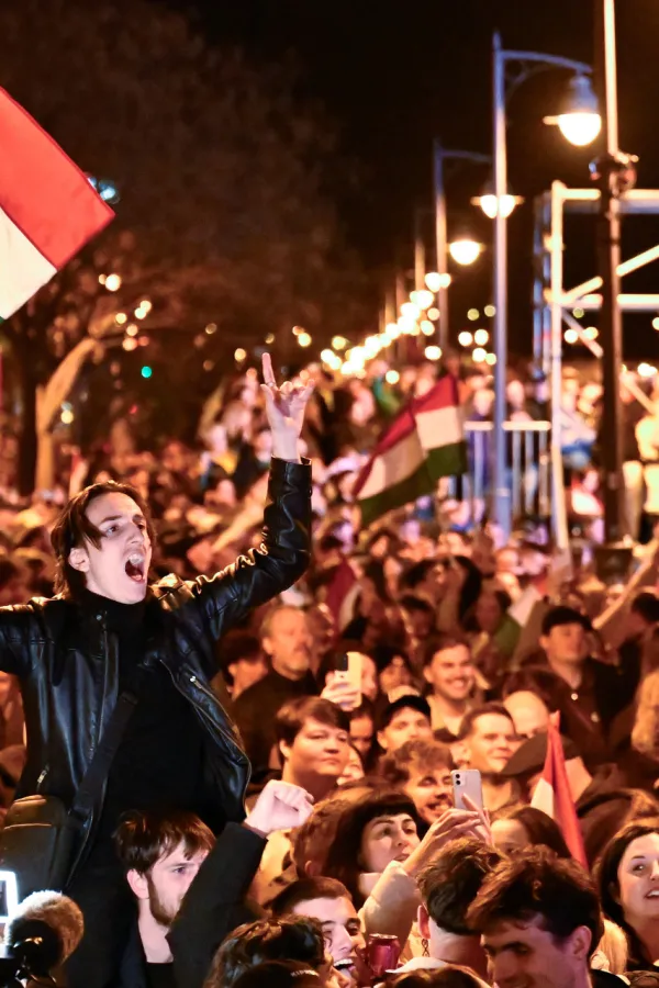 Proslava na ulicama Budimpe&scaron;te zbog pada Viktora Orbana