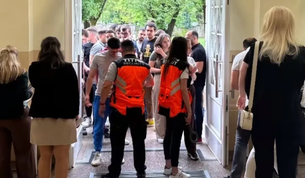 Maturski ispit bez incidenata, bili prisutni i inspektori