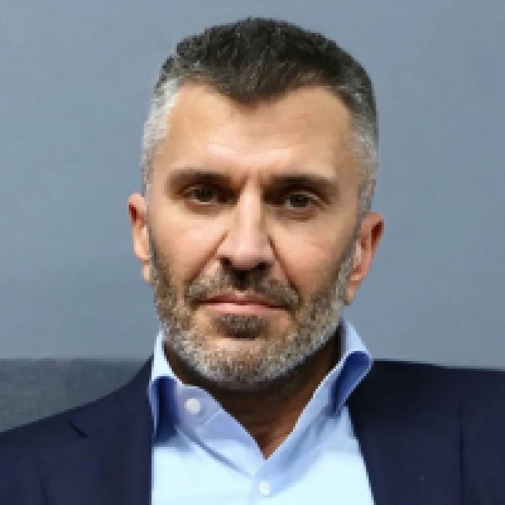 Pi&scaron;e: Zoran Đorđević
