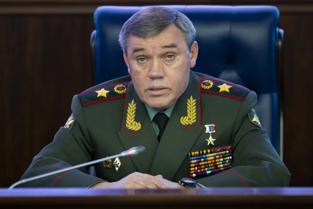 Gerasimov: Ruske trupe u potpunosti oslobodile Lugansku Narodnu Republiku