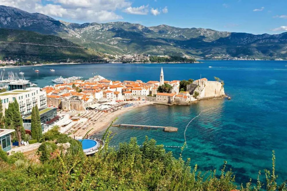 Budva: Dojava o bombi u Mega Mallu bila lažna