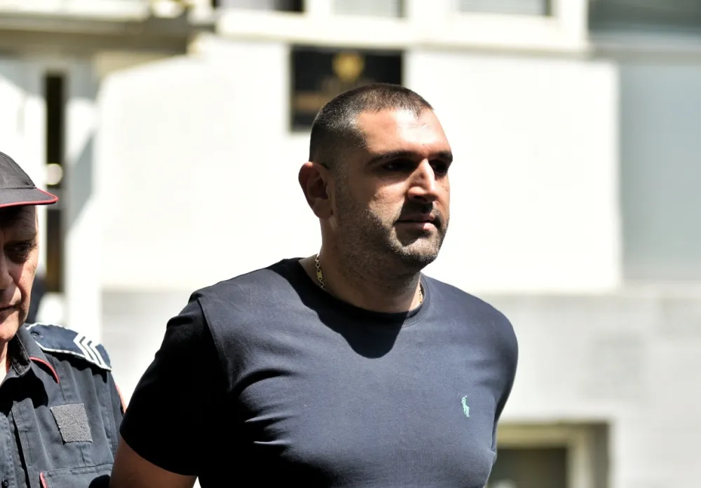 Policija zna za &scaron;tekove i pomagače, fali im jo&scaron; "samo" bjegunac: Medenica prespavao kod Lakovića, Mučalica ga vozio do Radovča?