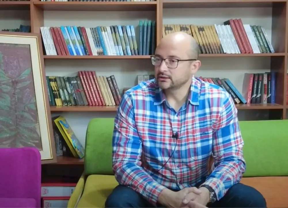 Pejak: Istražite sumnjive diplome ili privedite Pavićevića