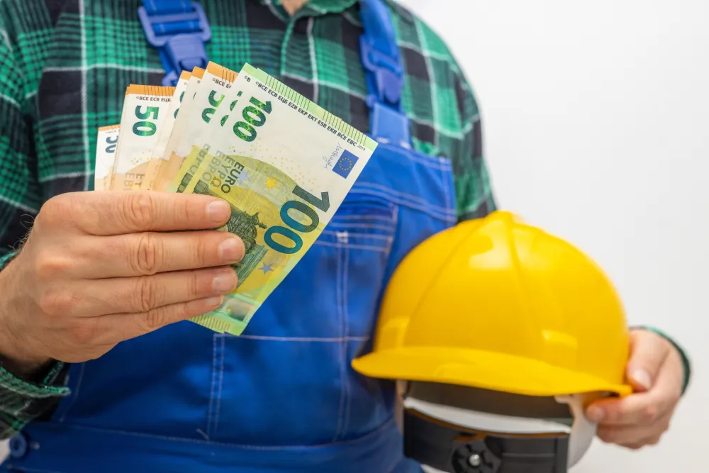 Monstat: Prosječna neto zarada u martu 1,03 hiljade eura