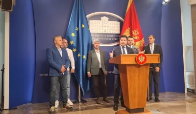 Abazović: Građani imaju pravo da znaju šta se Vlada dogovorila sa Statisom oko Svetog Stefana