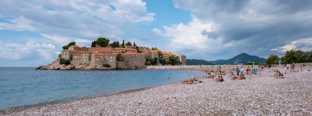 URA: Evropski parlamentarci traže za&scaron;titu Svetog Stefana i javnog interesa