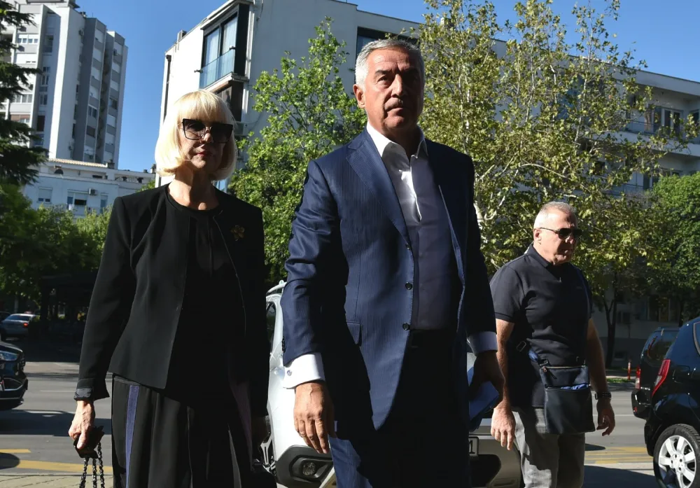 Afera "Telekom" ponovo trese Crnu Goru: VDT ljut na Vi&scaron;i sud, a Đukanovići na Vladu
