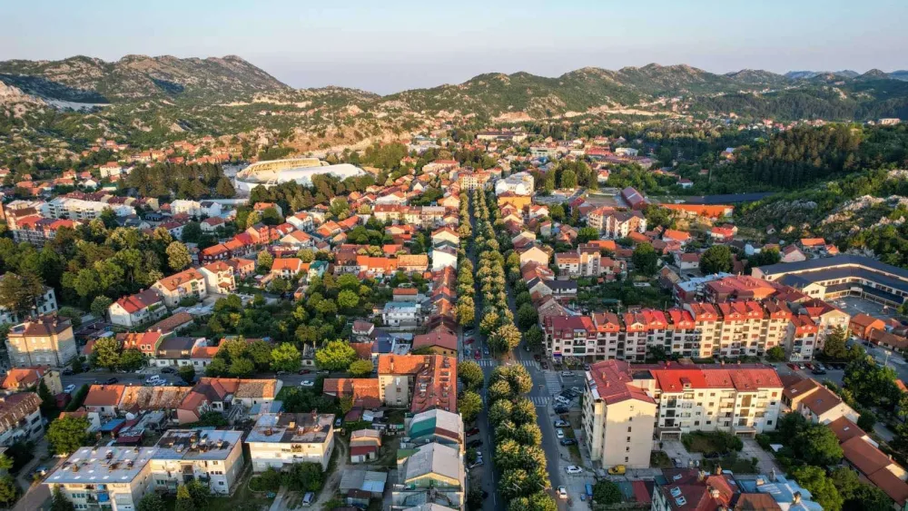 Prijestonica Cetinje: Stvoreni preduslovi za izgradnju Hotela &bdquo;Lokanda&ldquo;, podzemne garaže i uređenje Trga umjetnika