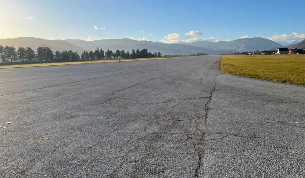 &Scaron;tajnmiler najavio radove na reaktivaciji beranskog aerodroma, lokalna uprava zatečena