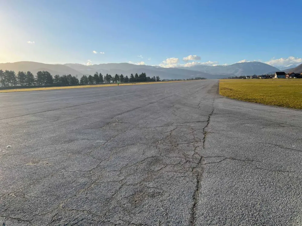 &Scaron;tajnmiler najavio radove na reaktivaciji beranskog aerodroma, lokalna uprava zatečena